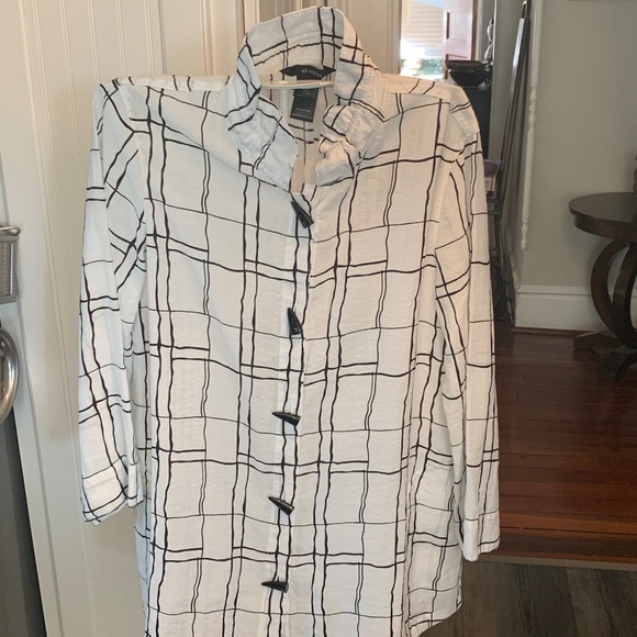 Ali Miles tunic‎ with pockets. Worn once and laundered. Retail 65 - Picture 1 of 5